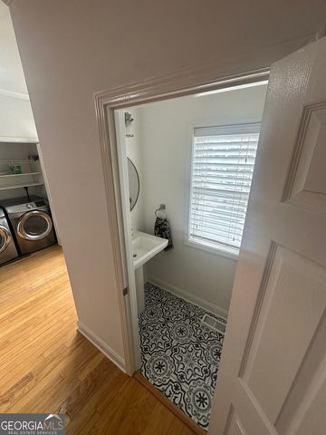 3060 Lauren Parc Road, Decatur, GA 30032