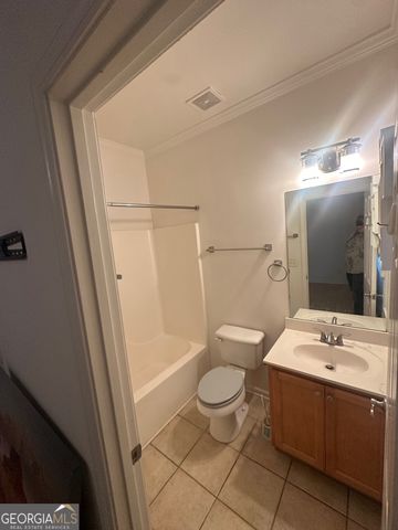 3060 Lauren Parc Road, Decatur, GA 30032