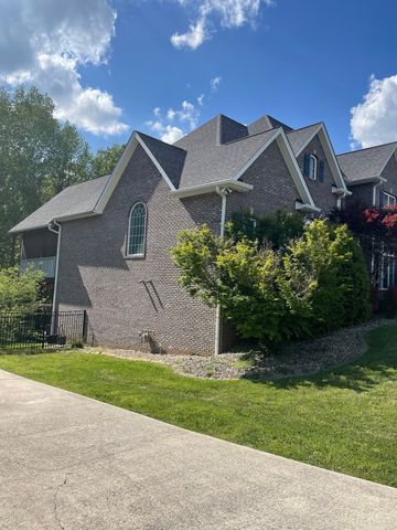 329 New Heritage Dr, Cookeville, TN 38506