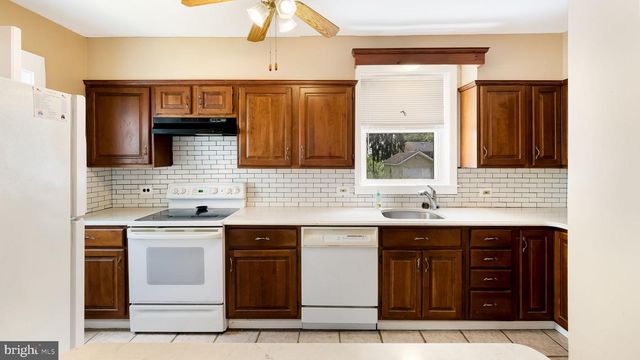 271 BALLYMORE RD, Springfield, PA 19064