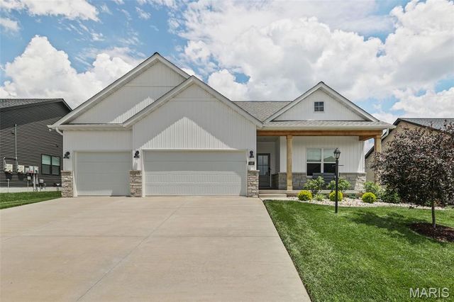 3167 Ashley Drive, Glen Carbon, IL 62034