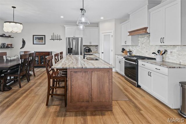 3167 Ashley Drive, Glen Carbon, IL 62034