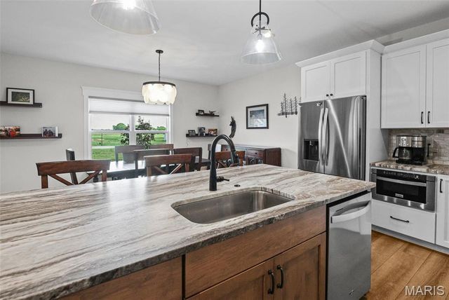 3167 Ashley Drive, Glen Carbon, IL 62034