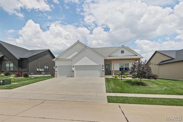 3167 Ashley Drive, Glen Carbon, IL 62034