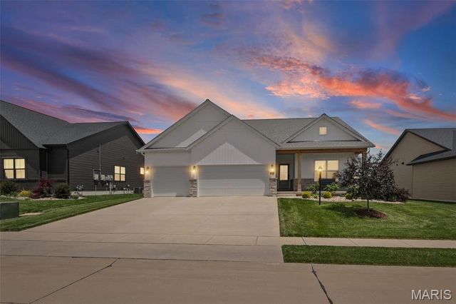 3167 Ashley Drive, Glen Carbon, IL 62034