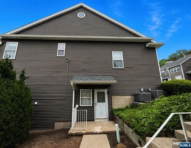 20 S Midland Avenue H2, Kearny, NJ 07032