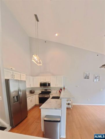 20 S Midland Avenue H2, Kearny, NJ 07032