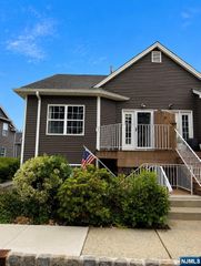20 S Midland Avenue H2, Kearny, NJ 07032