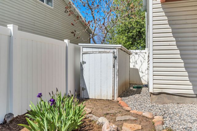 1493 W PEBBLECREEK DR, Layton, UT 84041