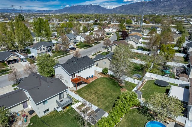 1493 W PEBBLECREEK DR, Layton, UT 84041
