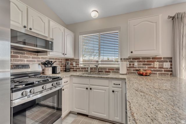 1493 W PEBBLECREEK DR, Layton, UT 84041