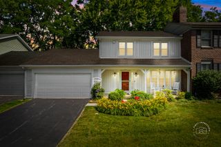 1519 Wedgefield Circle, Naperville, IL 60563