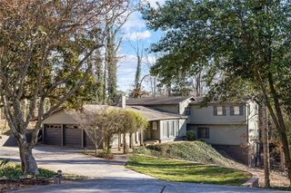 565 Timberland Drive, Atlanta, GA 30342