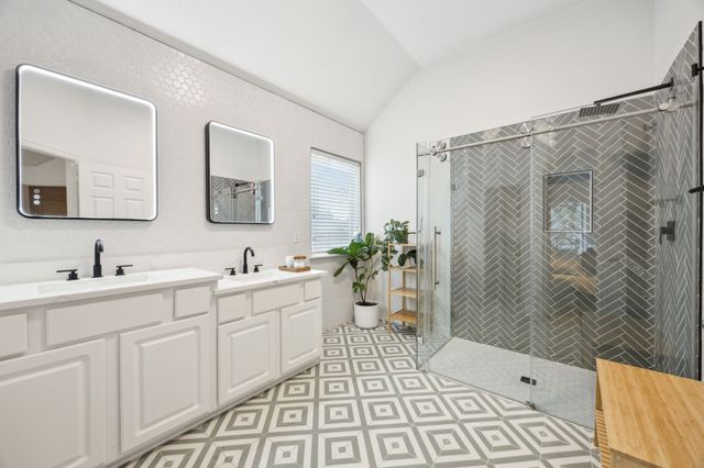 516 Crutcher Crossing, Mckinney, TX 75072