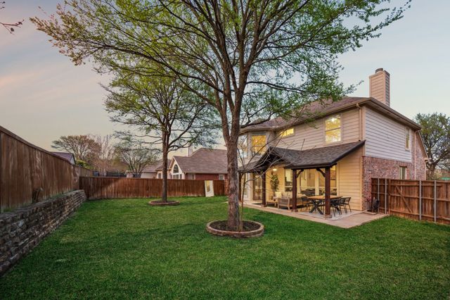 516 Crutcher Crossing, Mckinney, TX 75072