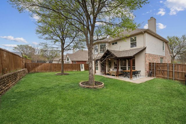 516 Crutcher Crossing, Mckinney, TX 75072