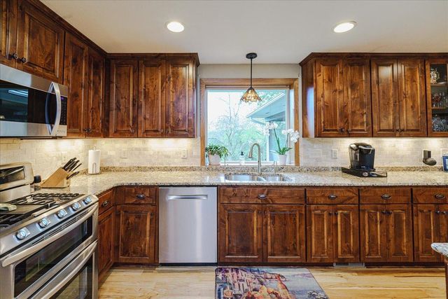 20426 Kanes Lane, Prior Lake, MN 55372