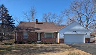 501 S First Street, Fisher, IL 61843