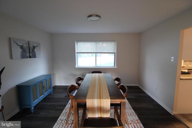 9 HAMPSHIRE AVE, Blackwood, NJ 08012