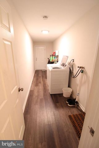 9 HAMPSHIRE AVE, Blackwood, NJ 08012
