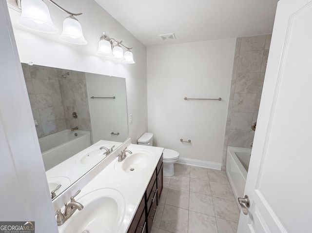 165 Calverton Lane, Tyrone, GA 30290