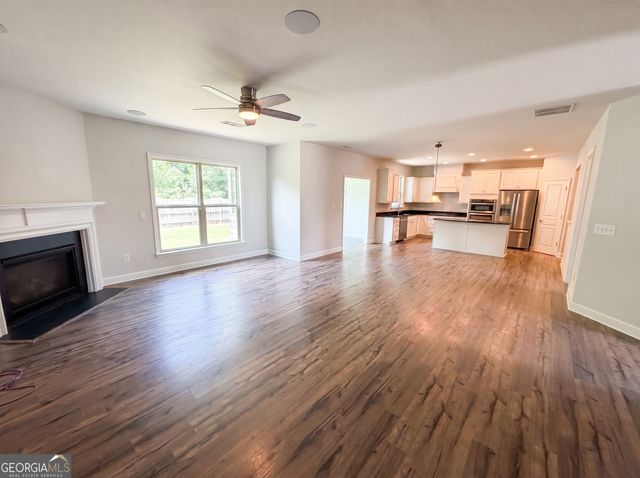 165 Calverton Lane, Tyrone, GA 30290