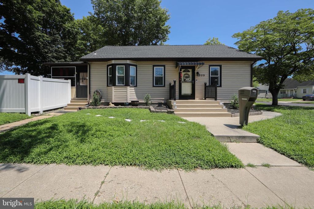 209 MAIN ST, Mantua, NJ 08051