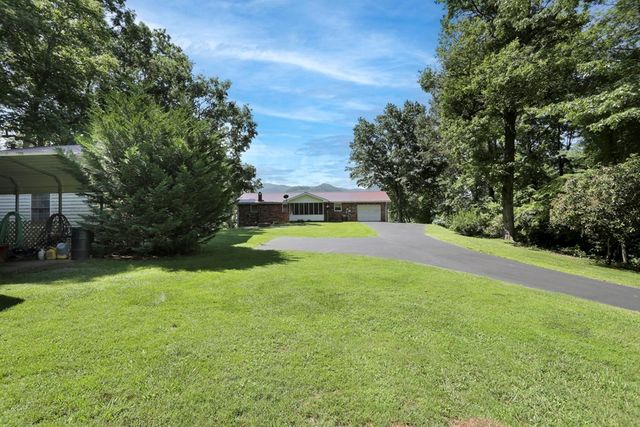 16 Lois Lane, Hayesville, NC 28904