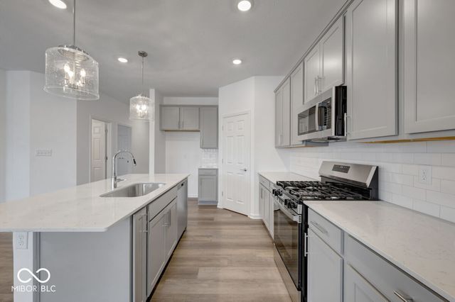 3231 Wrangler Drive, Bargersville, IN 46106