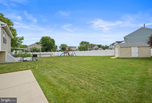 204 LOMOND RD, Williamstown, NJ 08094