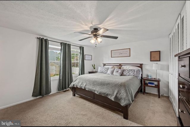 204 LOMOND RD, Williamstown, NJ 08094