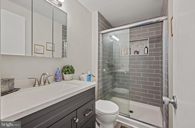 204 LOMOND RD, Williamstown, NJ 08094
