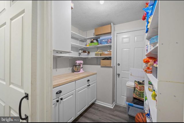 204 LOMOND RD, Williamstown, NJ 08094
