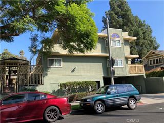 809 N Spurgeon 5, Santa Ana, CA 92701