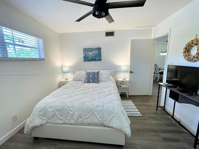 8941 S Hollybrook Blvd 103, Pembroke Pines, FL 33025