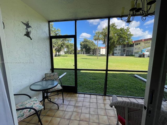 8941 S Hollybrook Blvd 103, Pembroke Pines, FL 33025