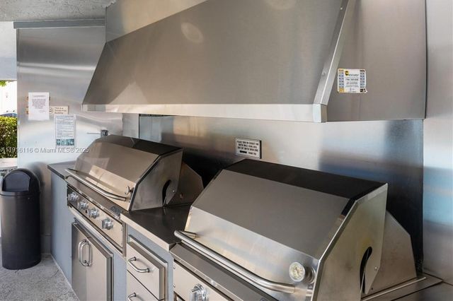 8941 S Hollybrook Blvd 103, Pembroke Pines, FL 33025