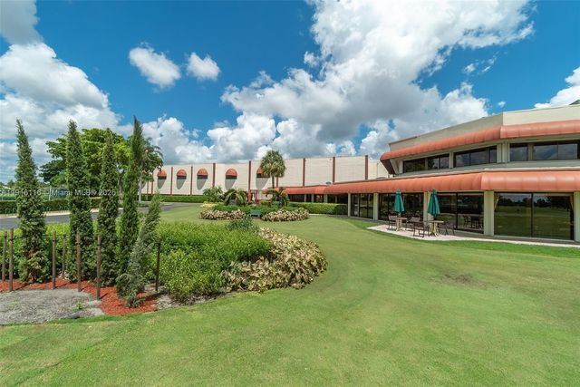 8941 S Hollybrook Blvd 103, Pembroke Pines, FL 33025