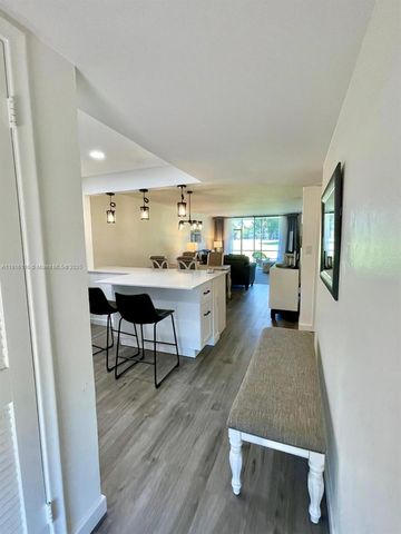 8941 S Hollybrook Blvd 103, Pembroke Pines, FL 33025