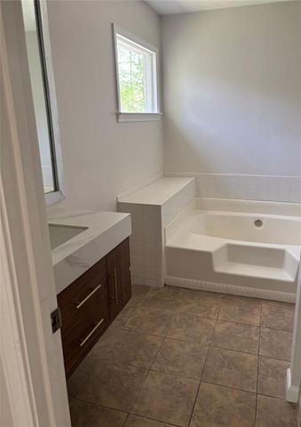 1070 Meadowsong Circle, Lawrenceville, GA 30043