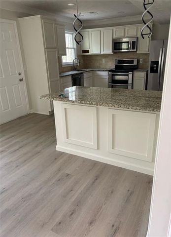 1070 Meadowsong Circle, Lawrenceville, GA 30043