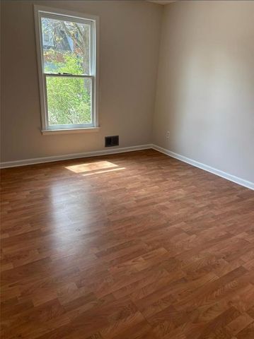 1070 Meadowsong Circle, Lawrenceville, GA 30043