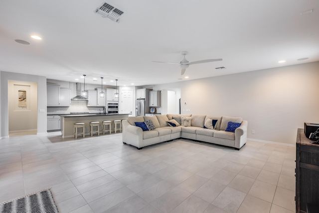 7308 W Tombstone Trail, Peoria, AZ 85383