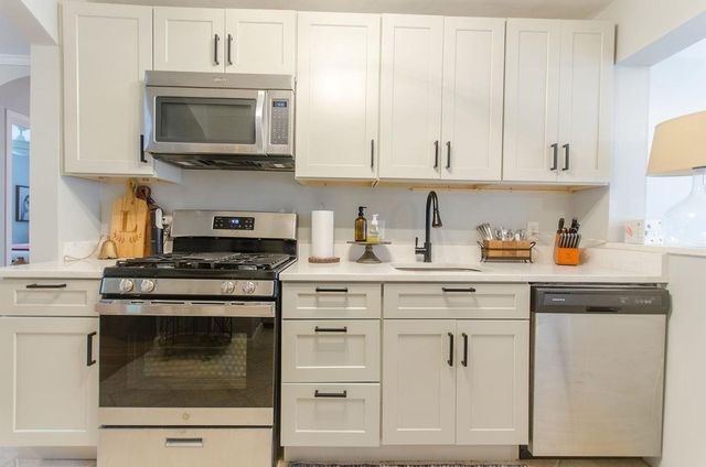 2918 Davis SE Street, Smyrna, GA 30080