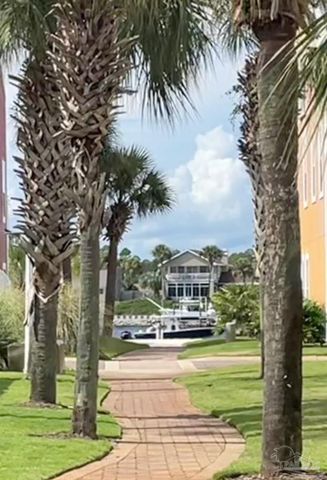 6050 Valhalla Ave, Pensacola, FL 32507