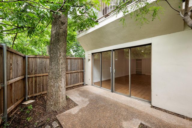 409 E 38th ST 101, Austin, TX 78705