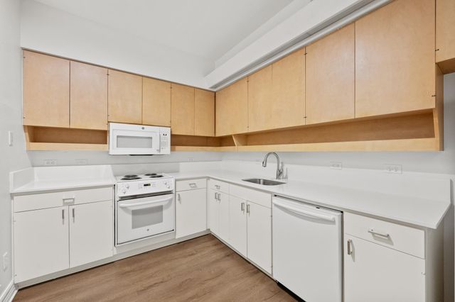 409 E 38th ST 101, Austin, TX 78705