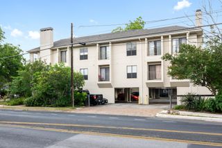 409 E 38th ST 101, Austin, TX 78705