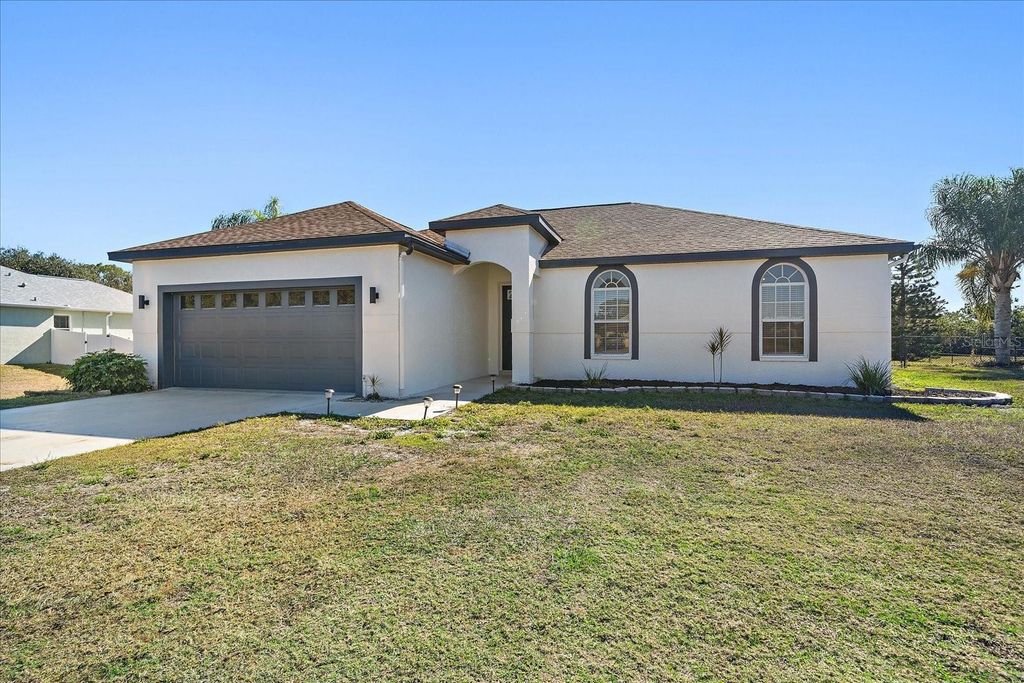 Image 2 of property listing at 26410 80TH DRIVE E, Myakka City, FL 34251