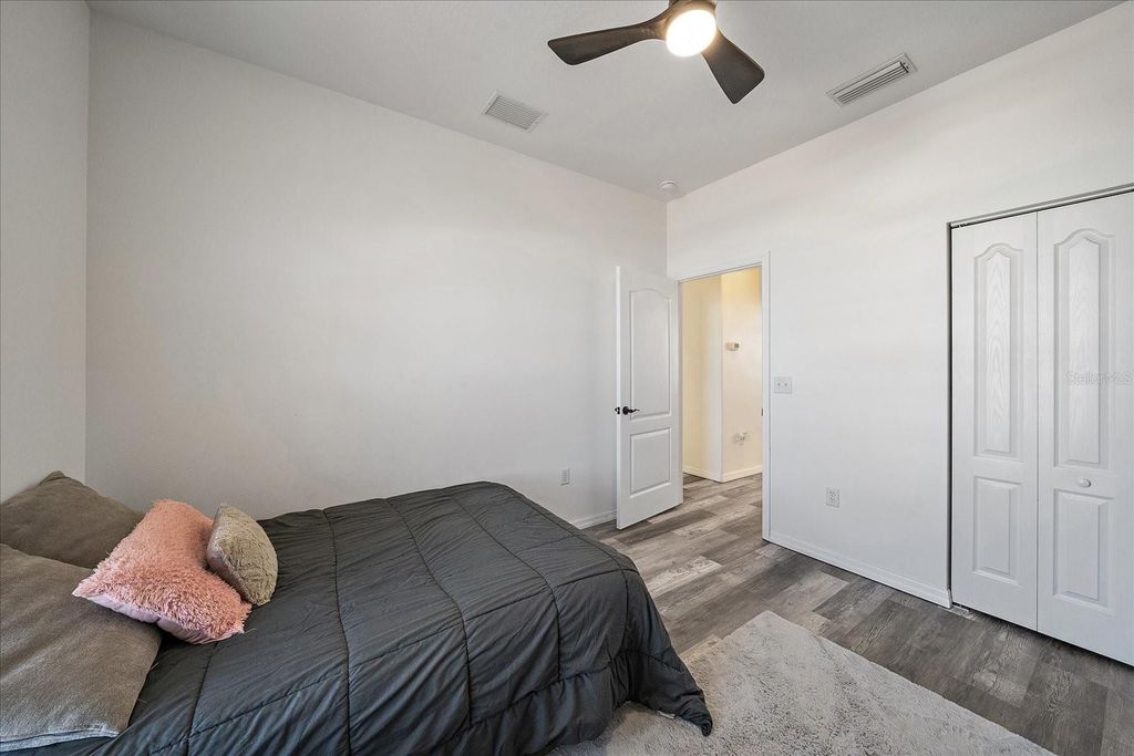 Image 24 of property listing at 26410 80TH DRIVE E, Myakka City, FL 34251